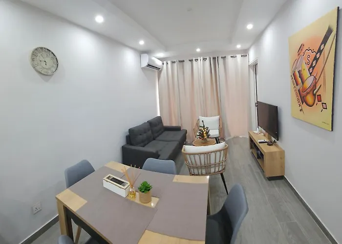 Cozy & Fully Equipped Apartment, 2Mins Walk To Flic-En-Flac Beach